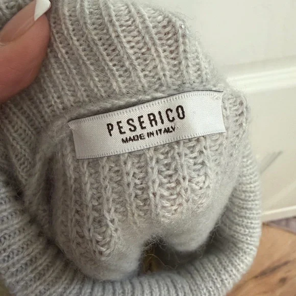 Peserico Gray and Cream Turtleneck Sweater - Picture 6 of 6